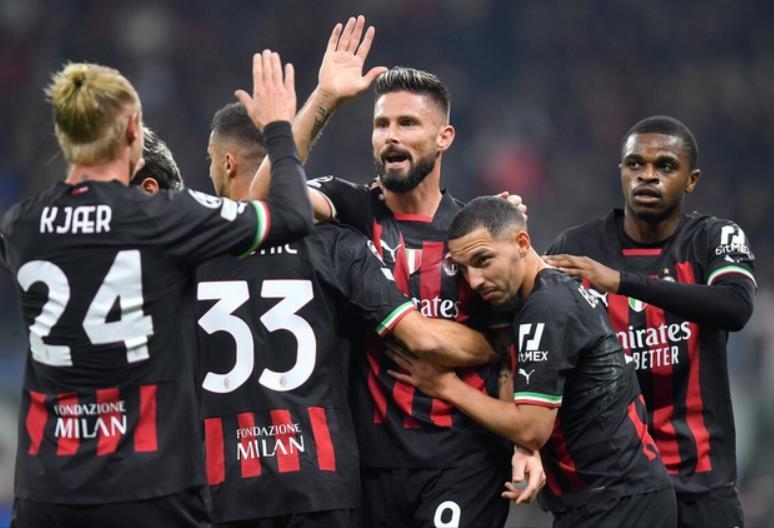  国际米兰争议判罚不断，VAR介入改判引争议  